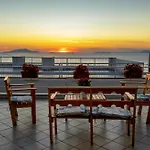 La Perla Blu - De Vivo Realty * Massa Lubrense