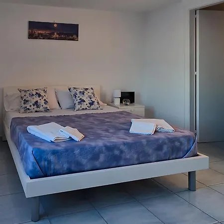 De Vivo Realty - La Perla Blu Holiday home *